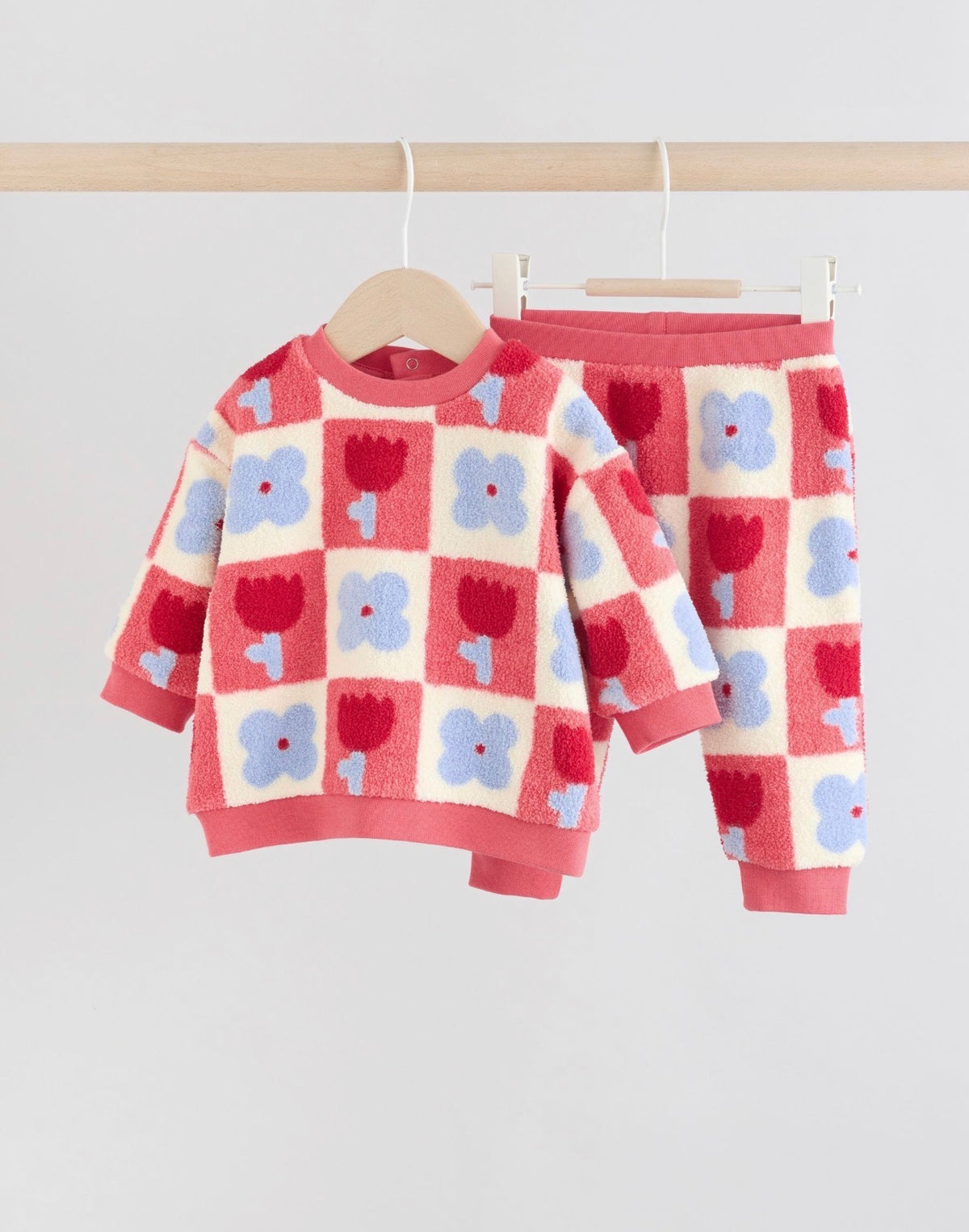 Next 2-Pieces Set