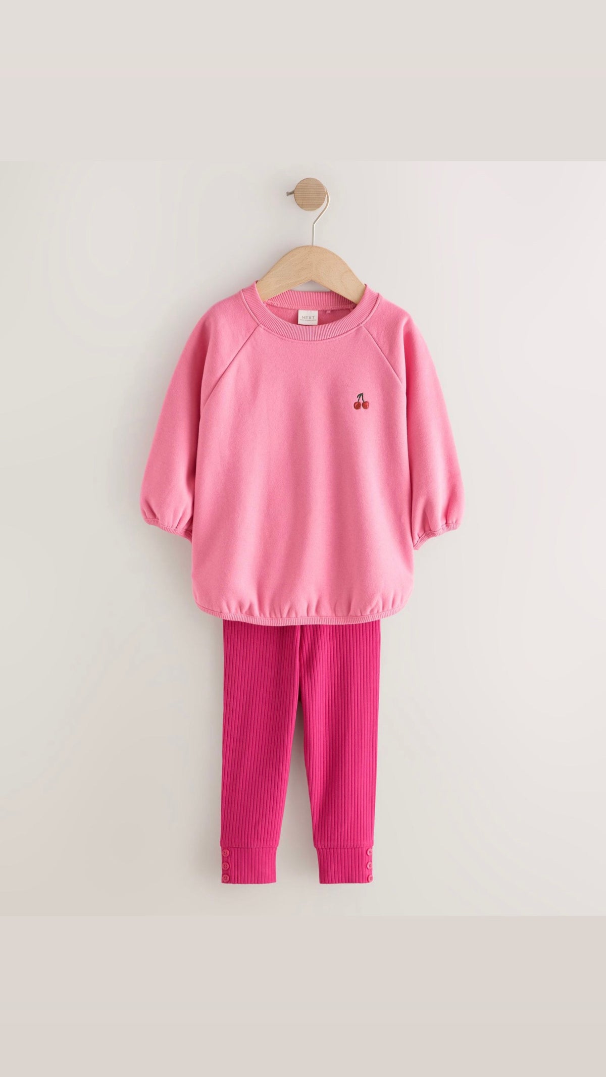 Next 2-Pieces Set