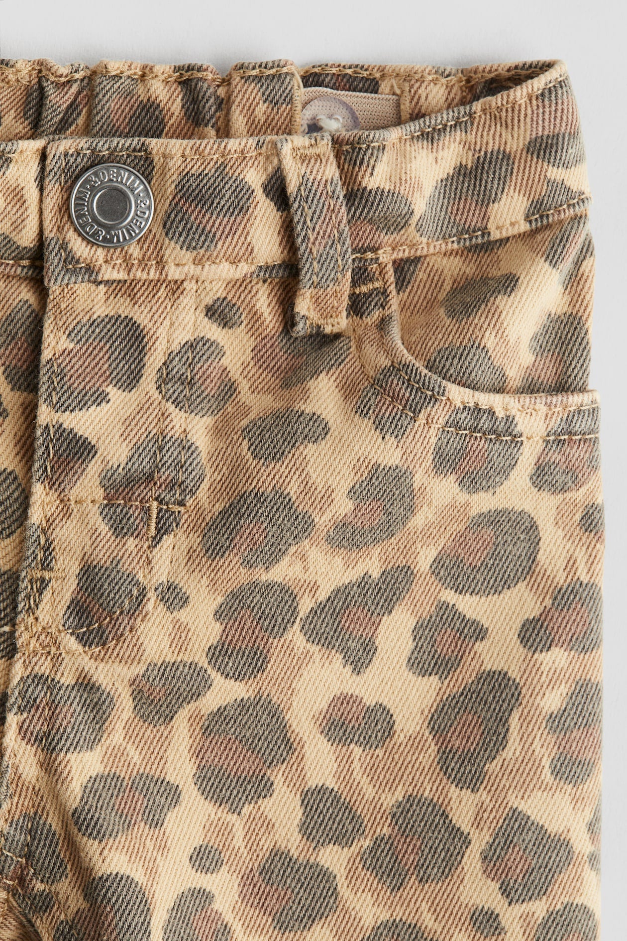 H&M Printed denim jeans