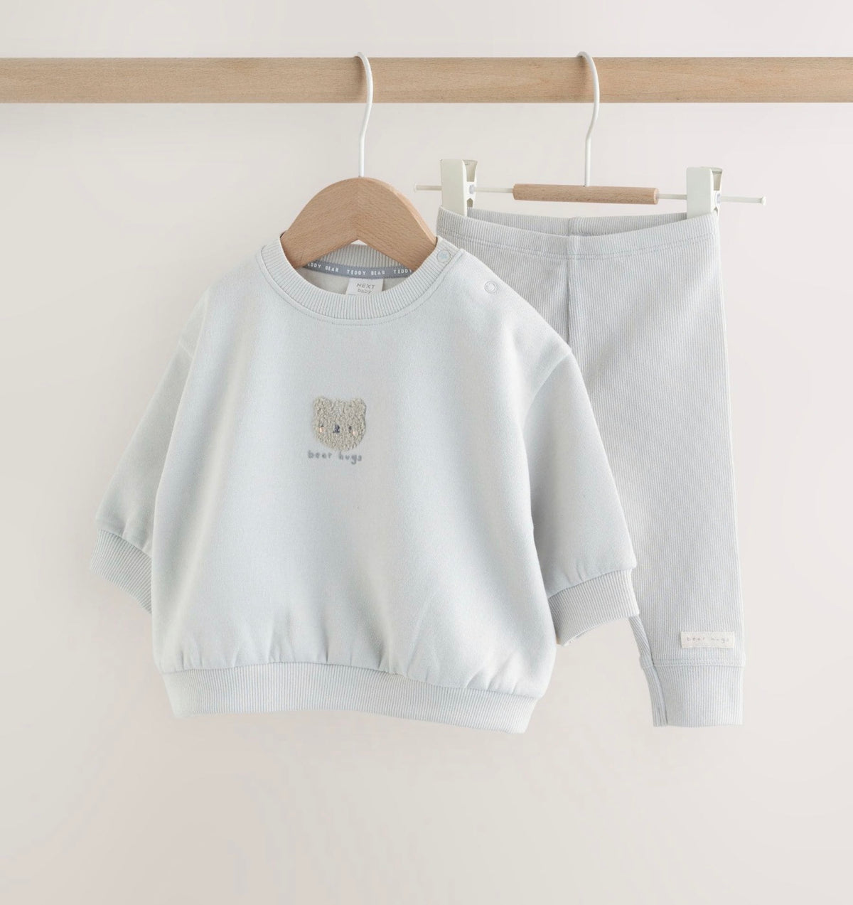 Next 2-Pieces Set