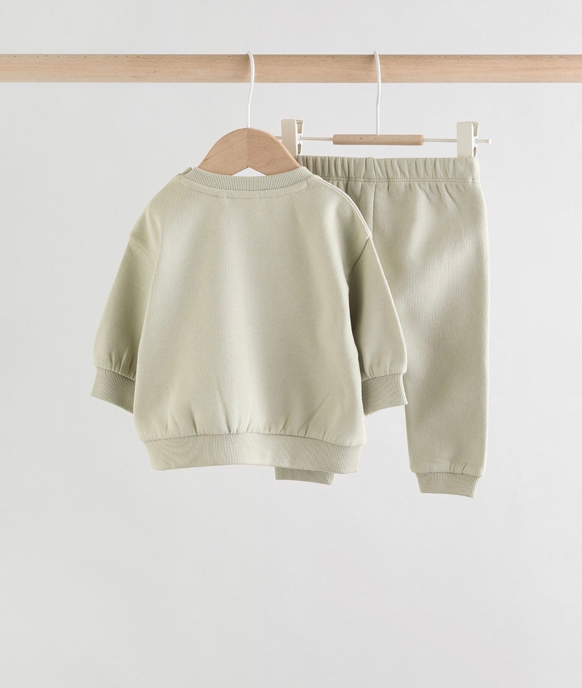 Next 2-Pieces Set