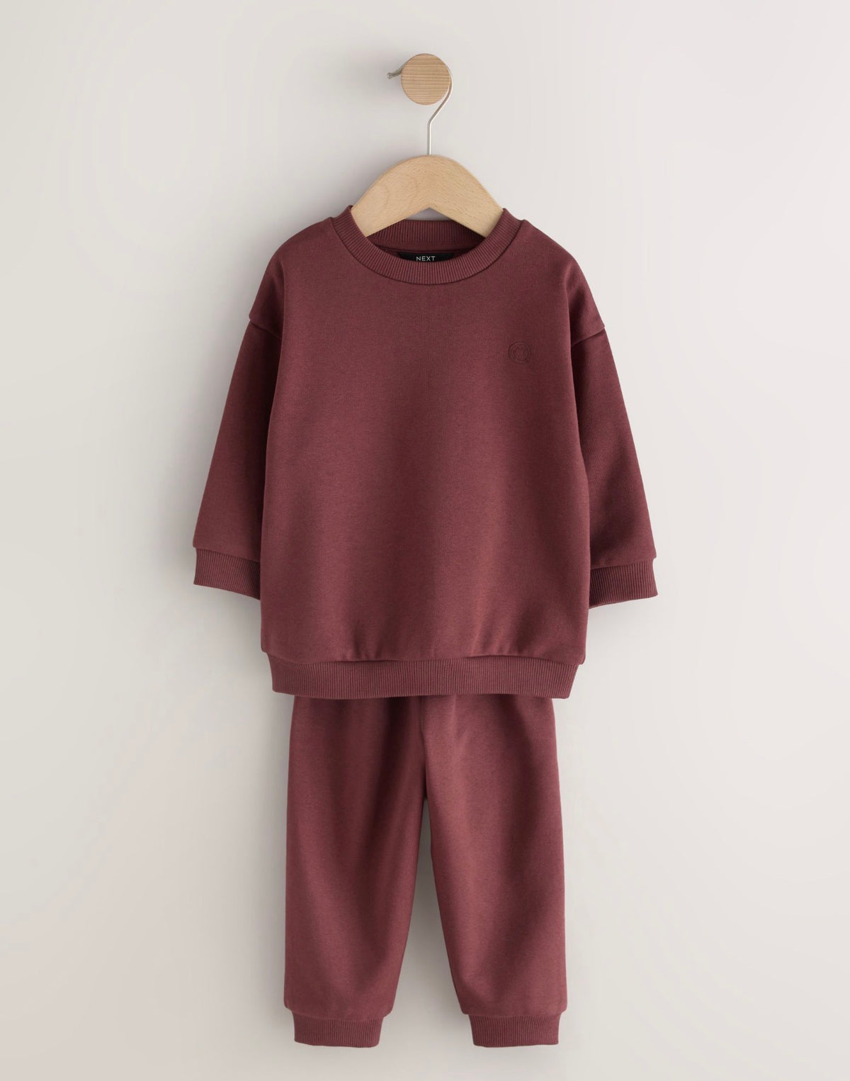 Next 2-Pieces Set