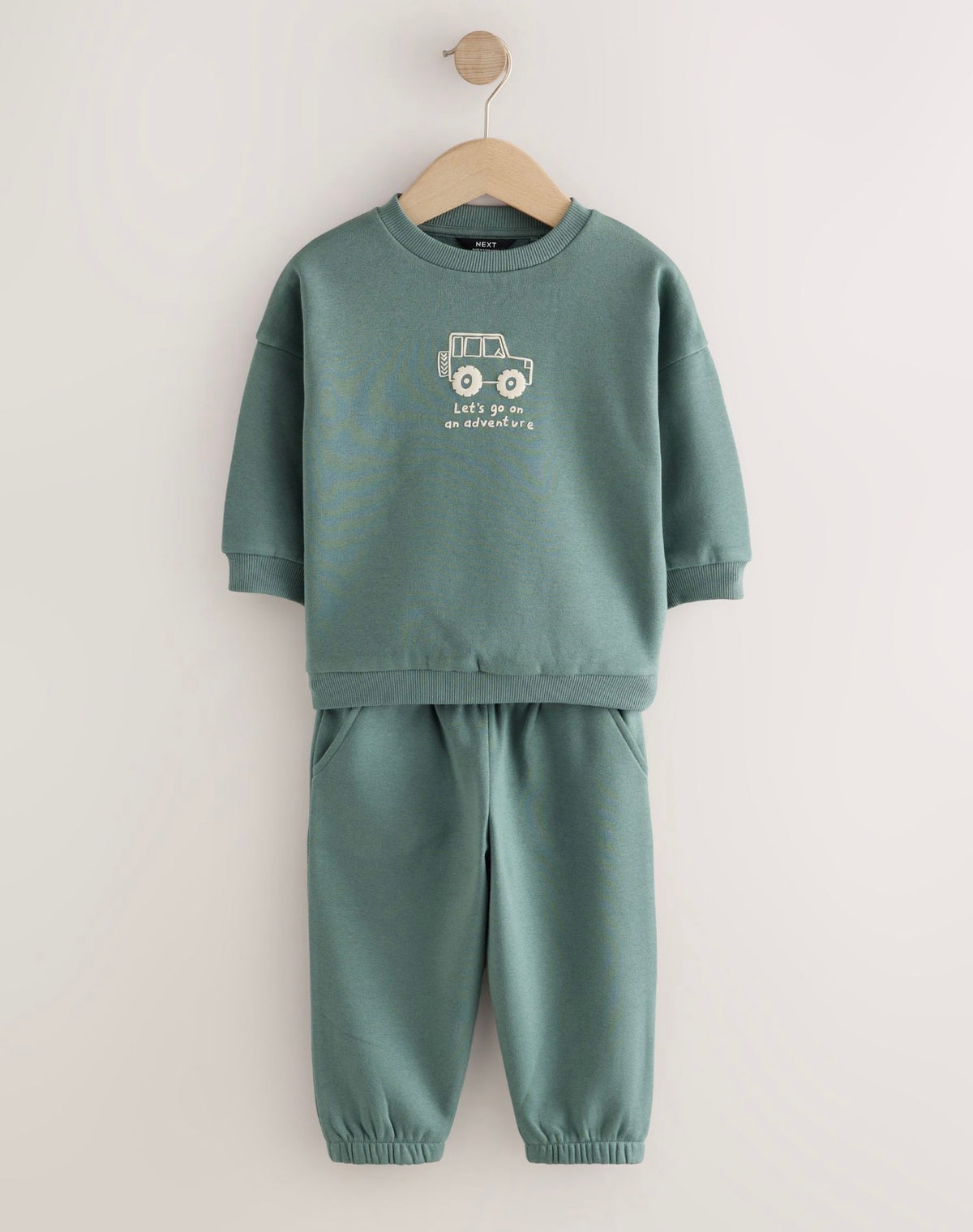 Next 2-Pieces Set