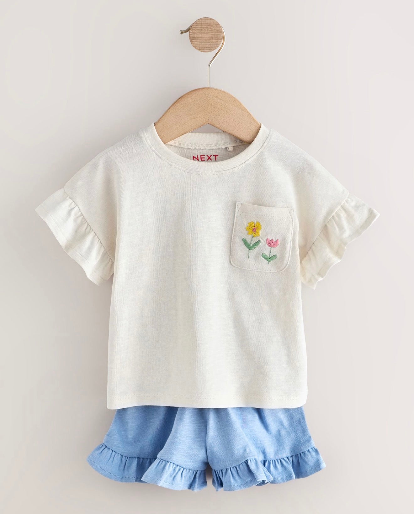 Next 2-Pieces set