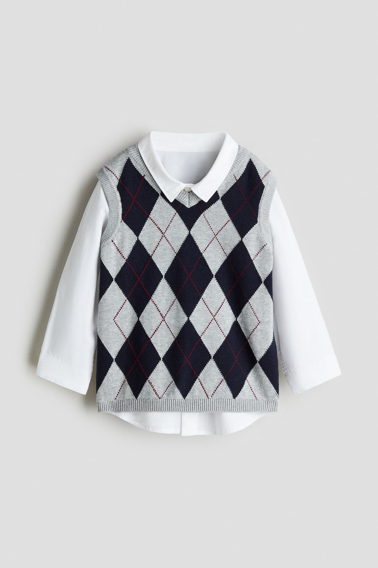 2 pieces shirt and sweater vest