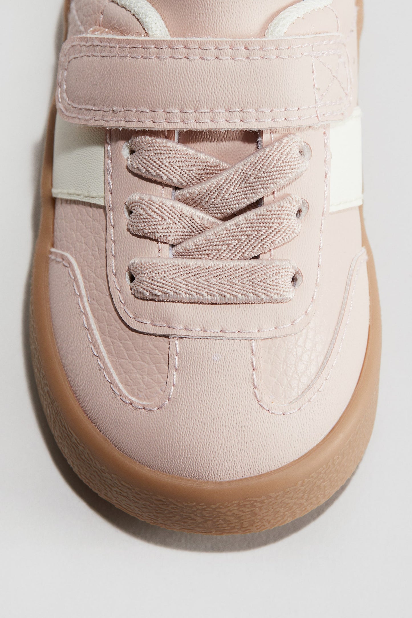 H&M trainers