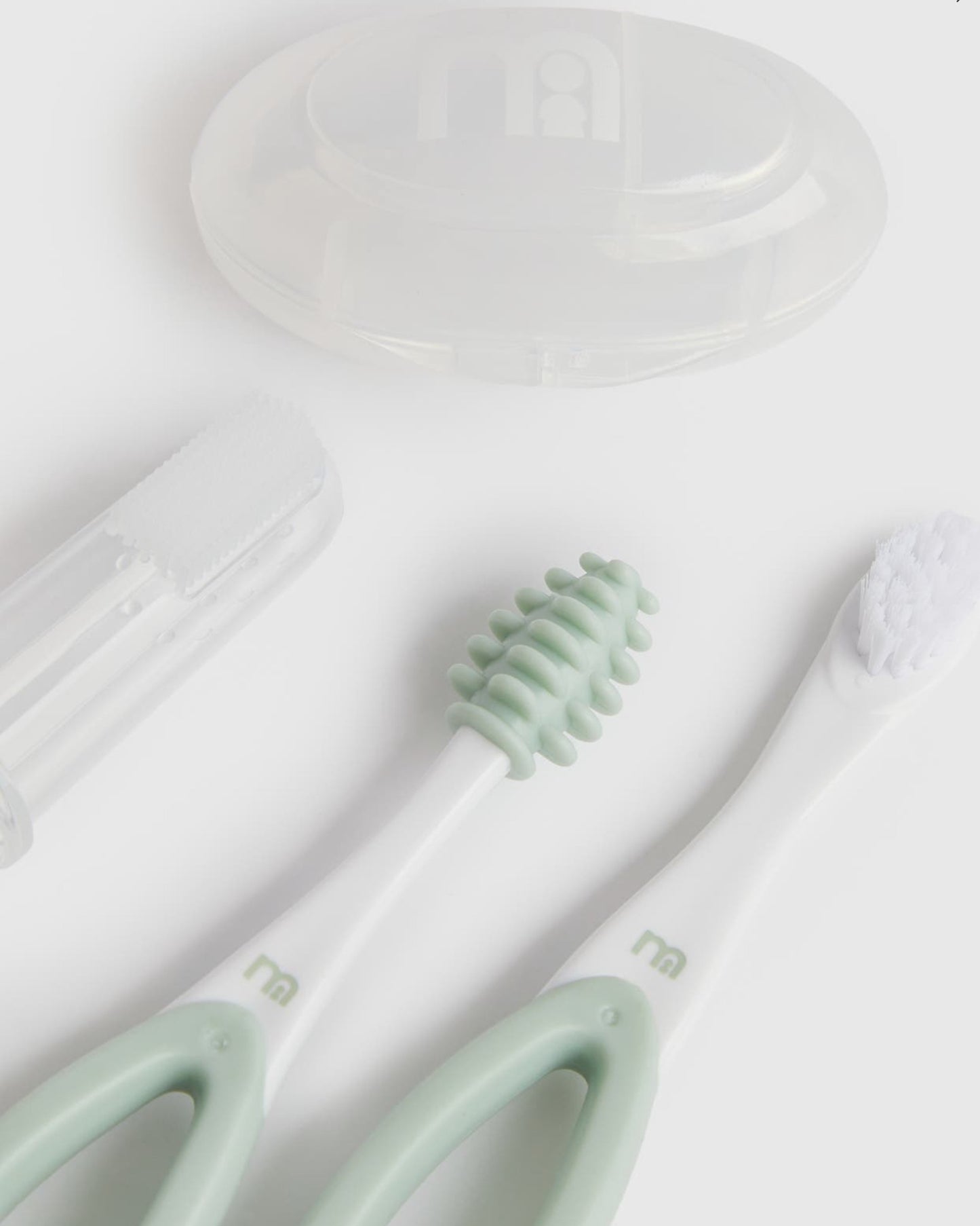 Toothbrush set