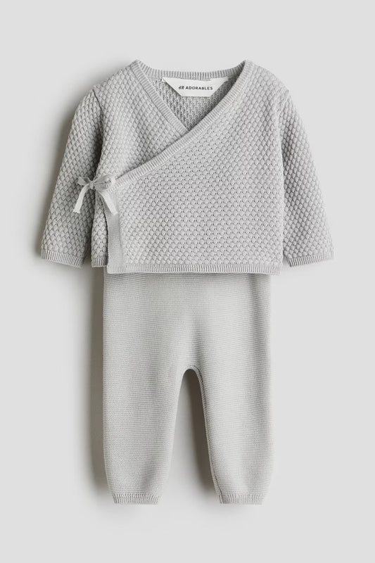 2-PIECE KNIT CARDIGAN AND PANTS SET