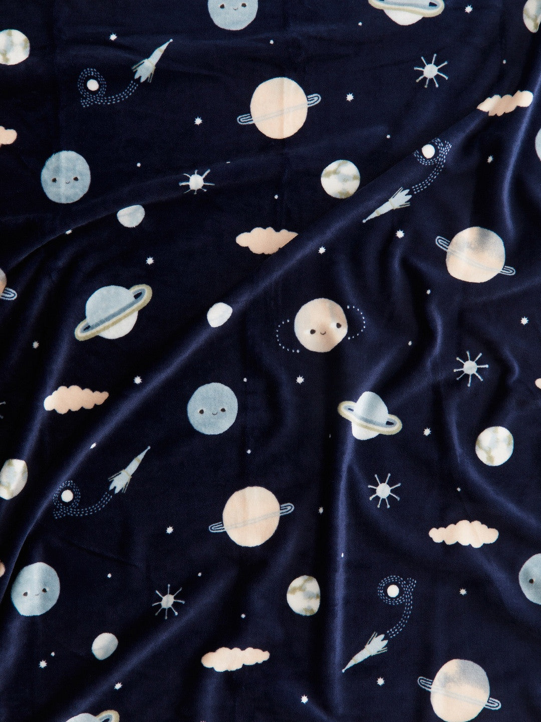 Patterned fleece blanket